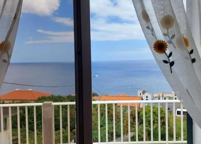 Sol E Mar By The Airport 度假居 *