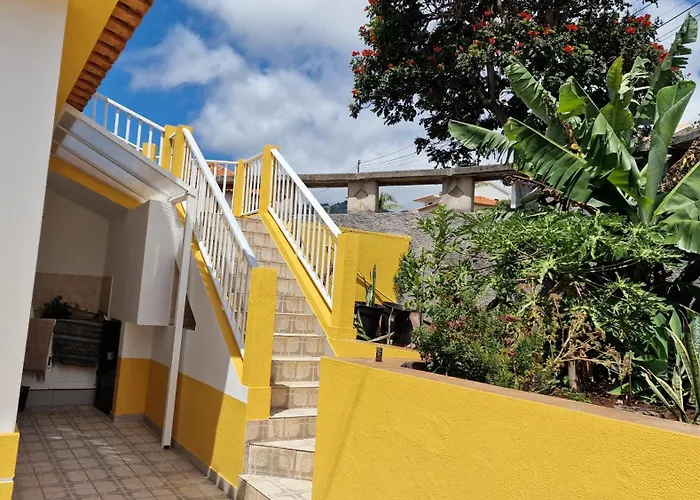 Sol E Mar By The Airport 度假居 *