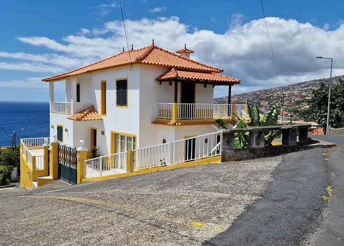 Sol E Mar By The Airport 度假居