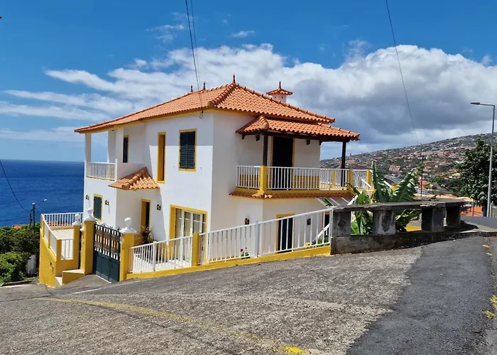 Sol E Mar By The Airport 度假居 *